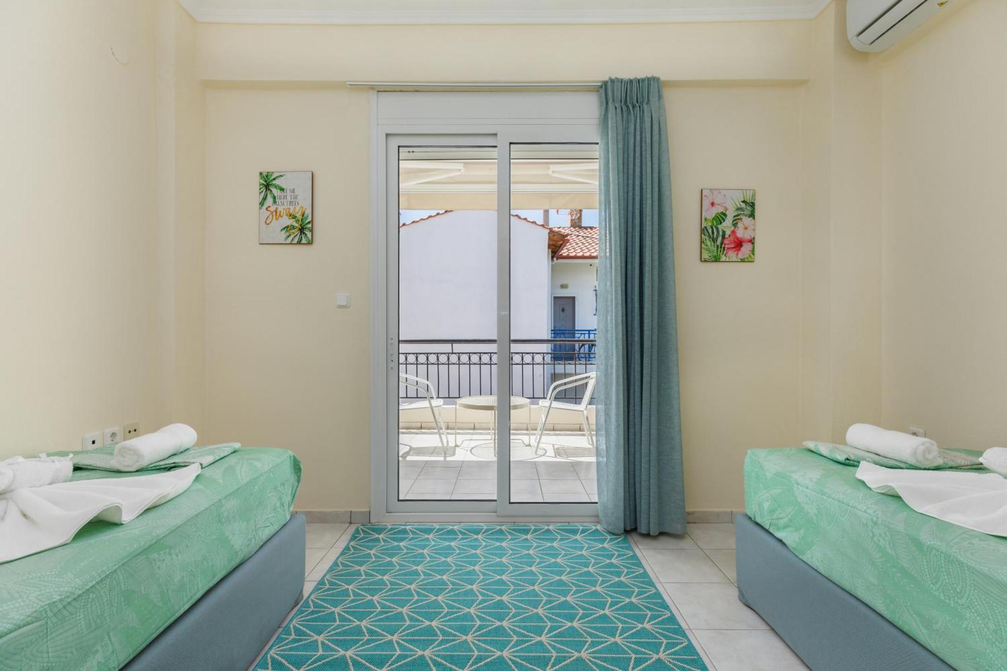 Alexandra'S Maisonette. Паралия-Дионисиу Экстерьер фото